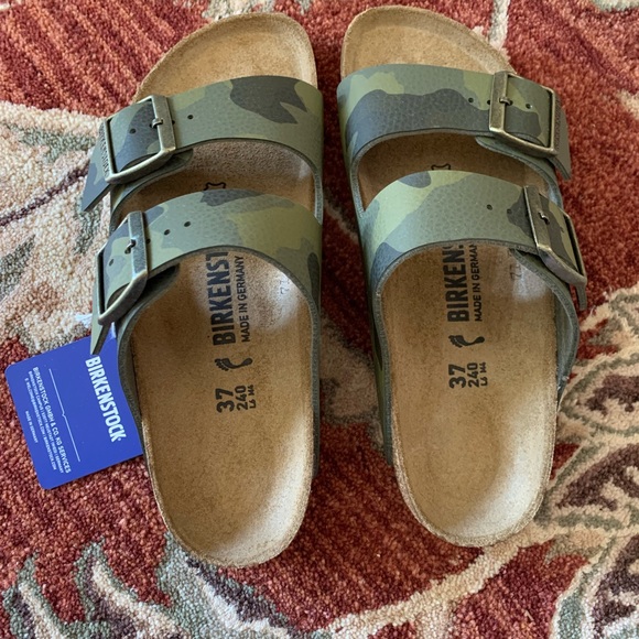 Anthropologie BIRKENSTOCK ARIZONA SANDALS Camo - Picture 3 of 8
